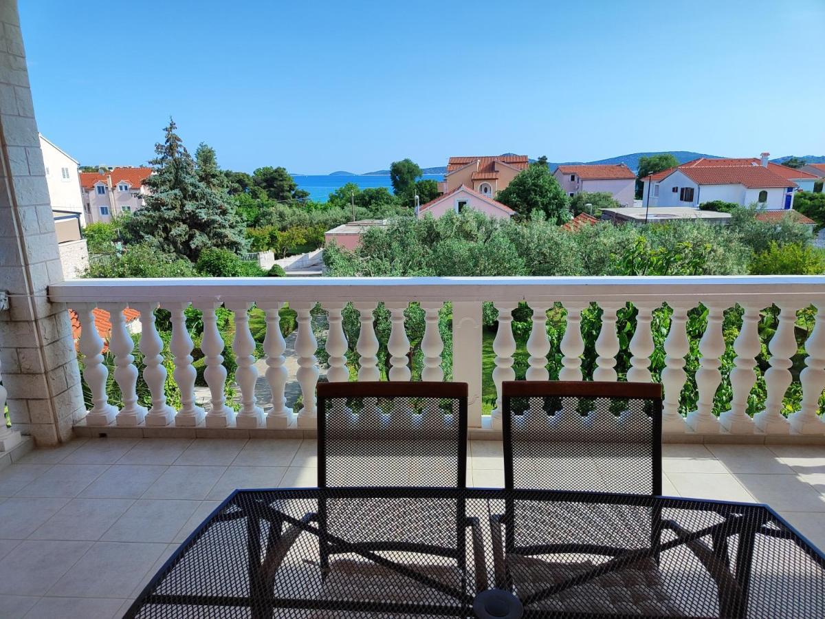 Apartmani Seka Vodice Bagian luar foto