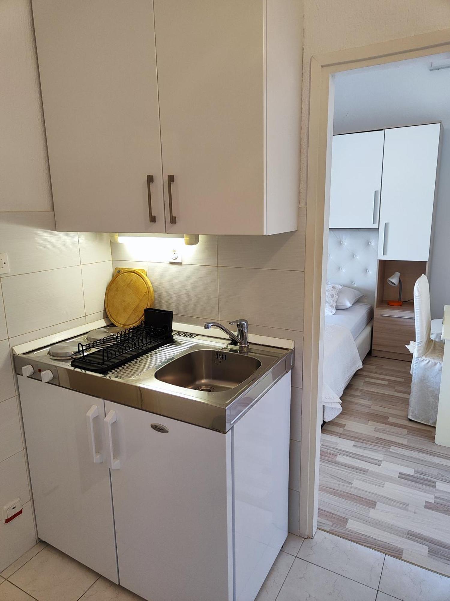 Apartmani Seka Vodice Ruang foto